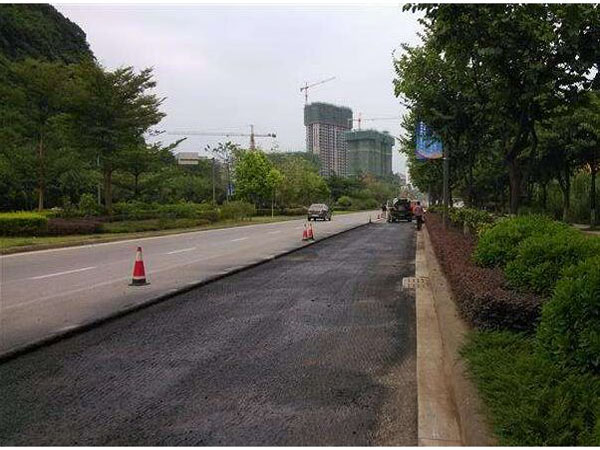 ���w�������ʩ���F��